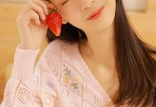 草莓美女长腿诱惑私房图片-套图岛