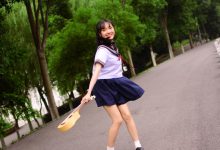 制服美女清纯迷人写真图片-套图岛