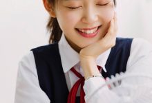 马尾辫美女清纯养眼制服写真图片-套图岛