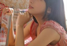 性感美女红色格子裙丰满诱人写真-套图岛