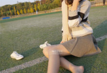 妖精视觉 NO.071 糖糖 绿茵场的灰丝[61P／57.5MB]-套图岛