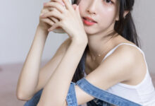 [YITUYU]艺图语 2021.04.21 蓝色牛仔裤 小铟 [38P-430MB]-套图岛