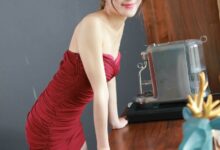 [IESS异思趣向] 2021.08.02 丝享家877：婉苹《姓感红色小礼裙》[90P／124MB]-套图岛