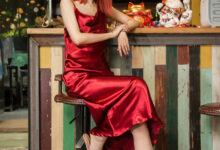 SIW斯文传媒 008 复古奢华绸缎露背绑带缎面酒红礼服（悦悦） [61P-214M]-套图岛