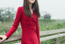 SIW斯文传媒 041 派对优雅修身酒红色V领礼服裙 - 甄真 [56P-134M]-套图岛