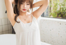 [YALAYI雅拉伊]2022.05.13 NO.932 小女友 阿禾[41+1P／378MB]-套图岛