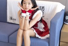 [BoBoSocks袜啵啵]NO.153 小甜豆-华伦天奴高跟鞋、油亮肉丝、油亮白丝、圣诞服[140P+1V／5.90GB]-套图岛