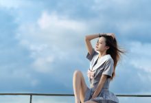 [YITUYU艺图语]2022.06.12 天台纸飞机 兔子Zzz不吃胡萝卜[27+1P／245MB]-套图岛