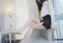 Limerence原创 NO.041 语葳女神 踩踏亲密接触让人扛不住[1V／2.05GB]-套图岛