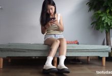 Pary摄影视频 006 大学生诗诗脱鞋袜贴上纹身贴展示36码娇小美脚[1V／2.1GB]-套图岛