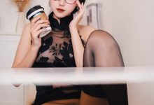 不呆猫-黑旗袍过膝袜御姐[42P-100MB]-套图岛