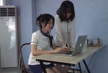 南国足艺 NO.027-琪梓潼公司工作中的丝袜脚，无意识非常自然，超级刺激[1V-3.08G]-套图岛