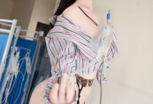 [XiuRen秀人网] 2025.08.14 No.10648 汐汐爱吃草莓 [80+1P]-套图岛