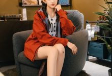 足愉心 NO.015 可乐（搭配：红色夹克、白T、短裙、马丁靴、肉丝色袜、白棉袜）[120P+2V／12.8GB]-套图岛