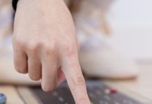 物恋传媒 No.2565 泡泡-平底鞋、薄白丝大腿袜、体操服 [158P1V-3.59GB]-套图岛