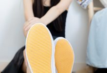 物恋传媒 No.2623 小暖-高跟鞋、白棉袜、裸足 [162P1V-3.90GB]-套图岛